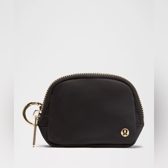 Everywhere Belt Bag Nano - Black Gold - Picture 3 of 3